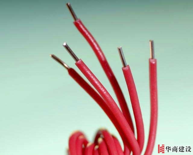 現(xiàn)在裝修都把電線藏在墻壁里，線路老化了能換嗎